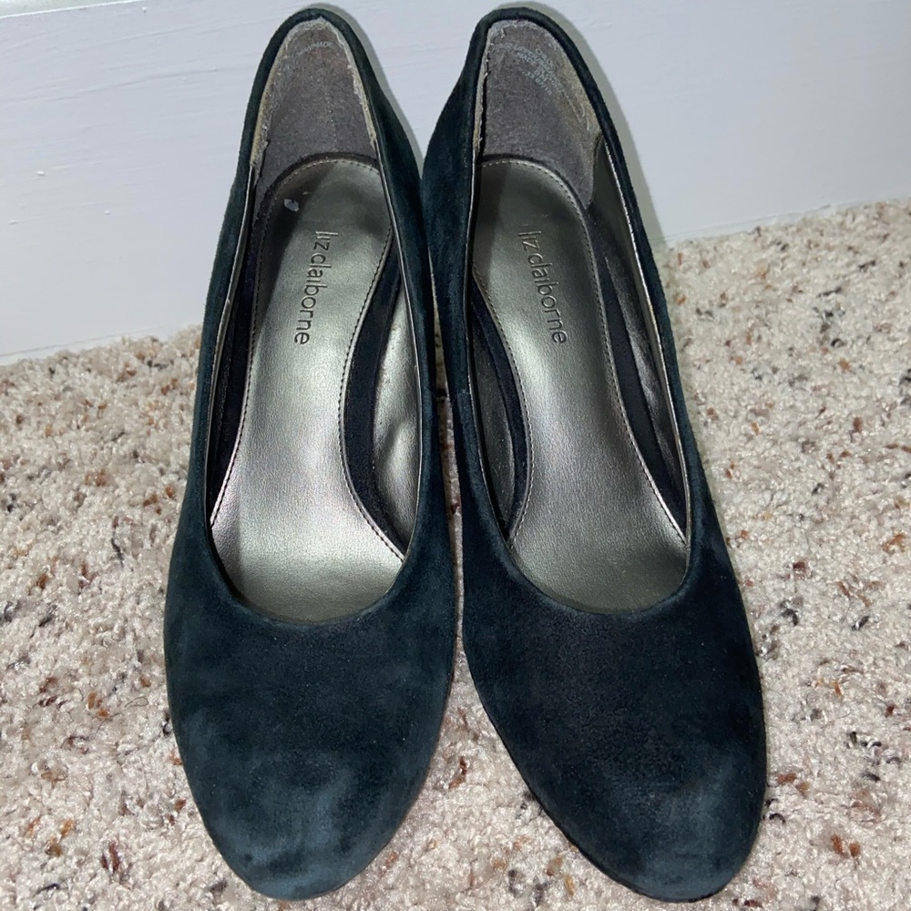 Liz Claiborne black closed toe block heels